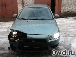 Битый автомобиль Mitsubishi Lancer