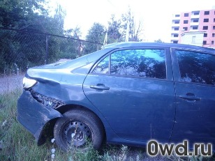 Битый автомобиль Toyota Corolla